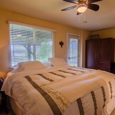 تشيليواك The Fraser River'S Edge B&B Lodge المظهر الخارجي الصورة