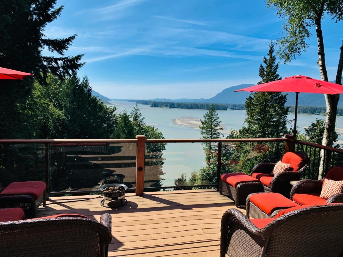 تشيليواك The Fraser River'S Edge B&B Lodge المظهر الخارجي الصورة