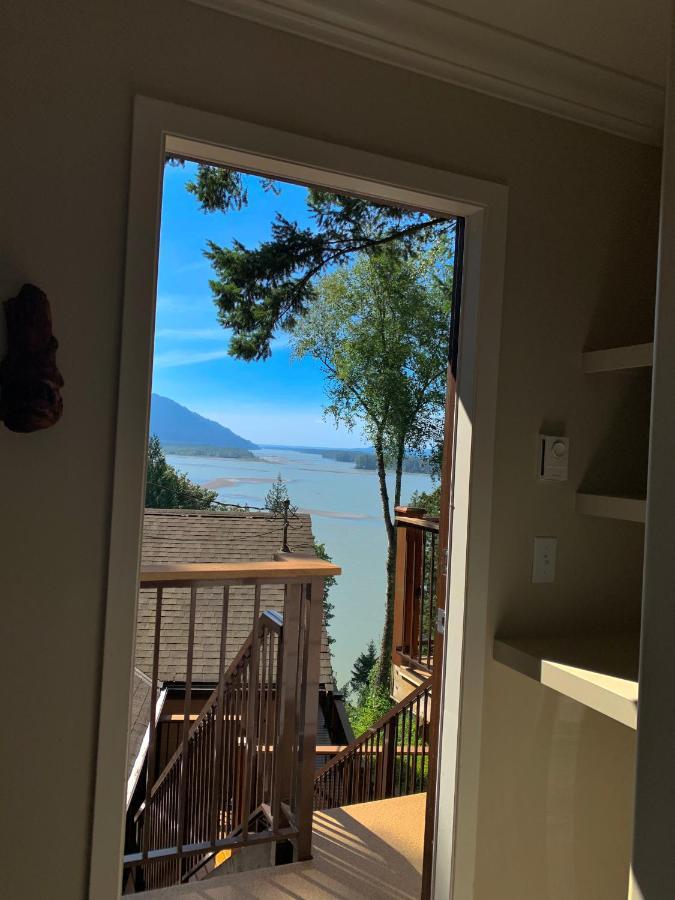 تشيليواك The Fraser River'S Edge B&B Lodge المظهر الخارجي الصورة