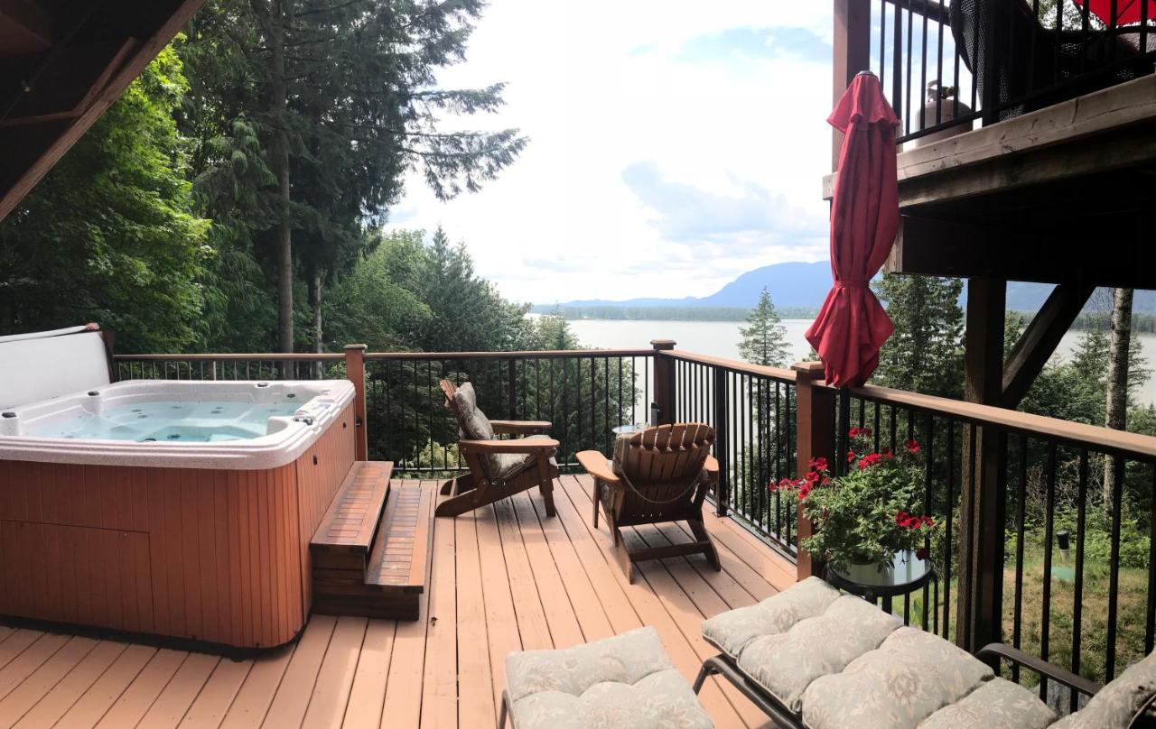 تشيليواك The Fraser River'S Edge B&B Lodge المظهر الخارجي الصورة
