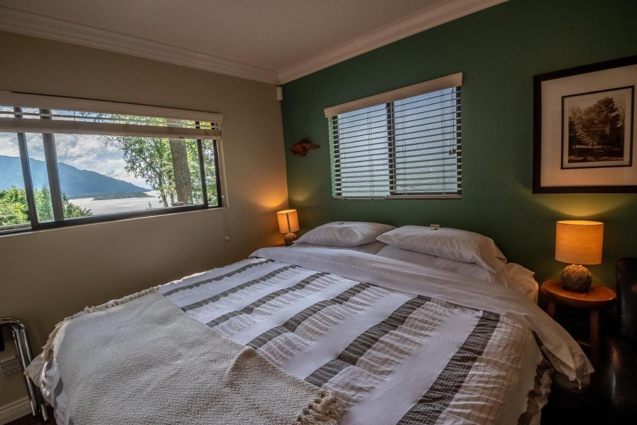 تشيليواك The Fraser River'S Edge B&B Lodge المظهر الخارجي الصورة