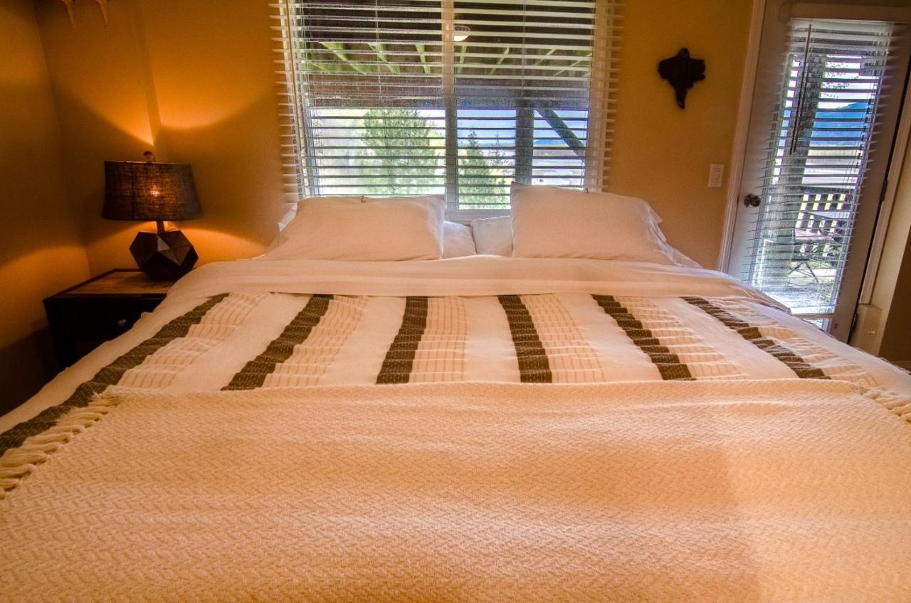 تشيليواك The Fraser River'S Edge B&B Lodge المظهر الخارجي الصورة
